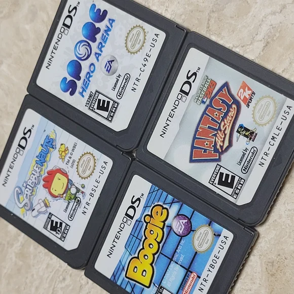 Nintendo Black DS Game Collection - Picture 1 of 8